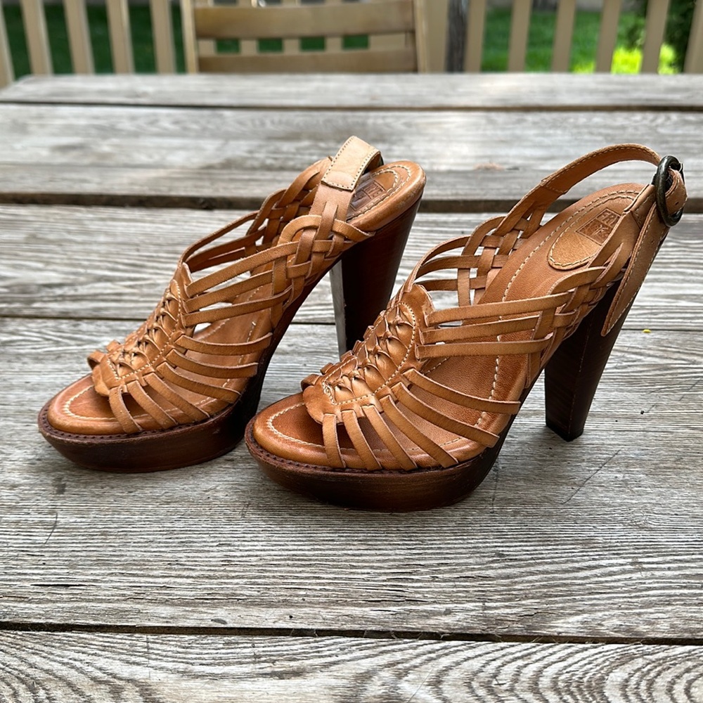Frye Joy Huarache sling pack heel
